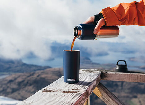 Beverage being poured into Horizon Tumbler. Beverage being poured into Horizon Tumbler.
