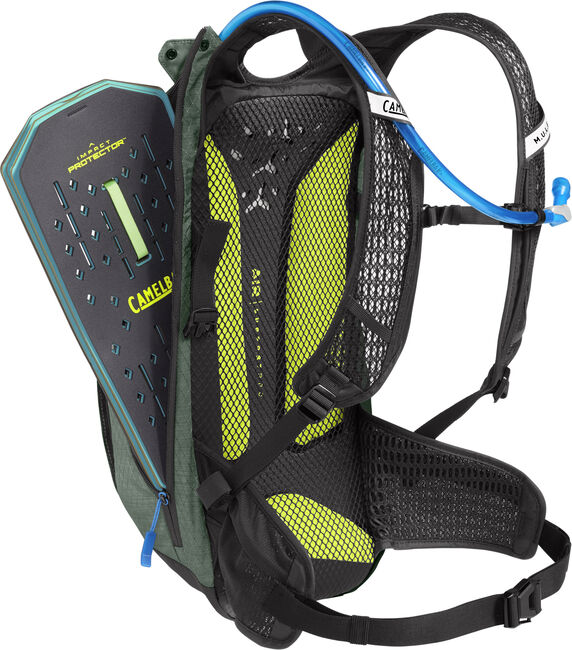 M.U.L.E. Pro 14 100oz Hydration Pack