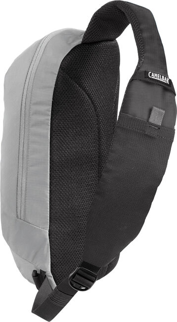Arete&trade; Sling 8 Hydration Pack
