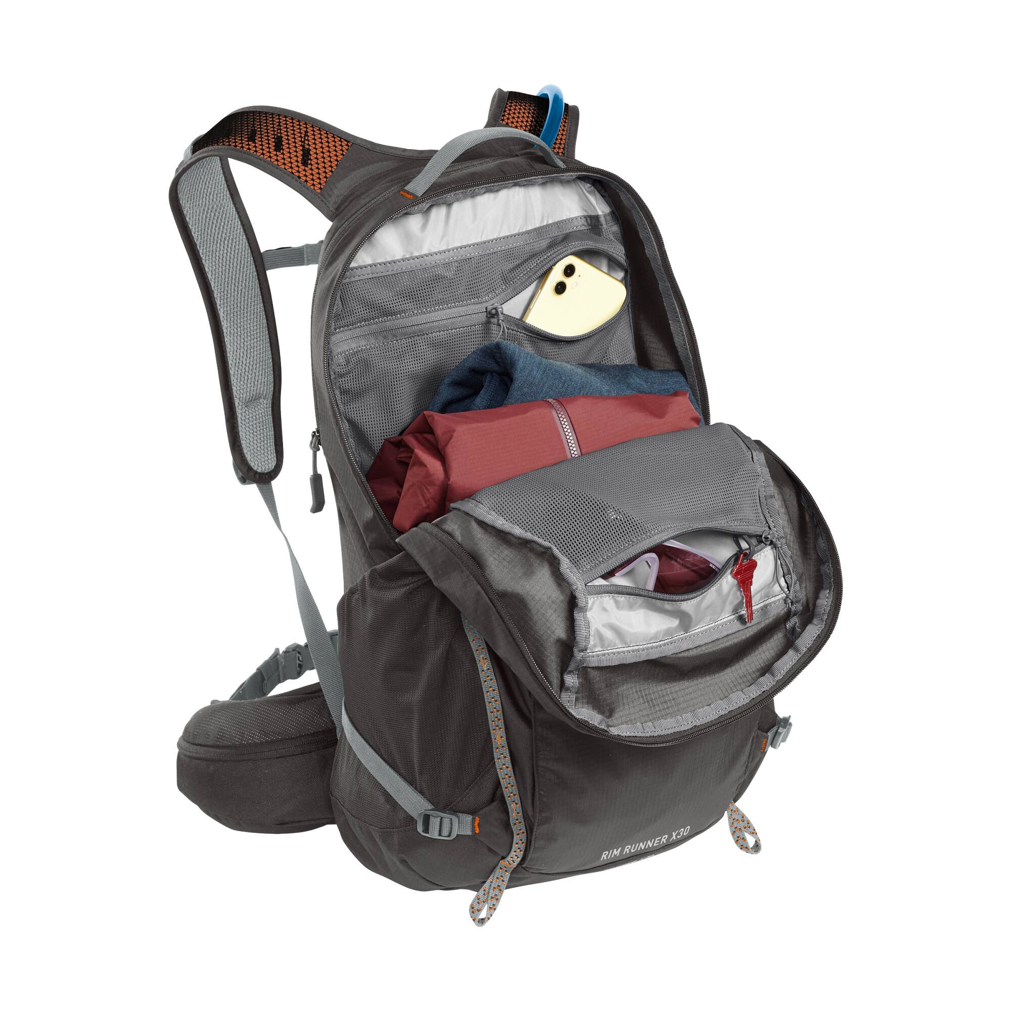 Camelbak rim deals runner hydration pack