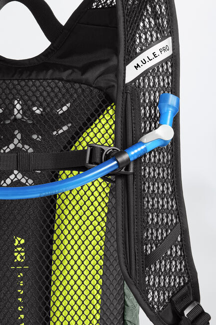 M.U.L.E. Pro 14 100oz Hydration Pack