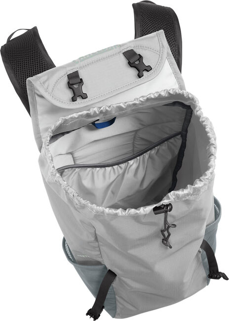 Arete&trade; 18 Hydration Pack 50 oz